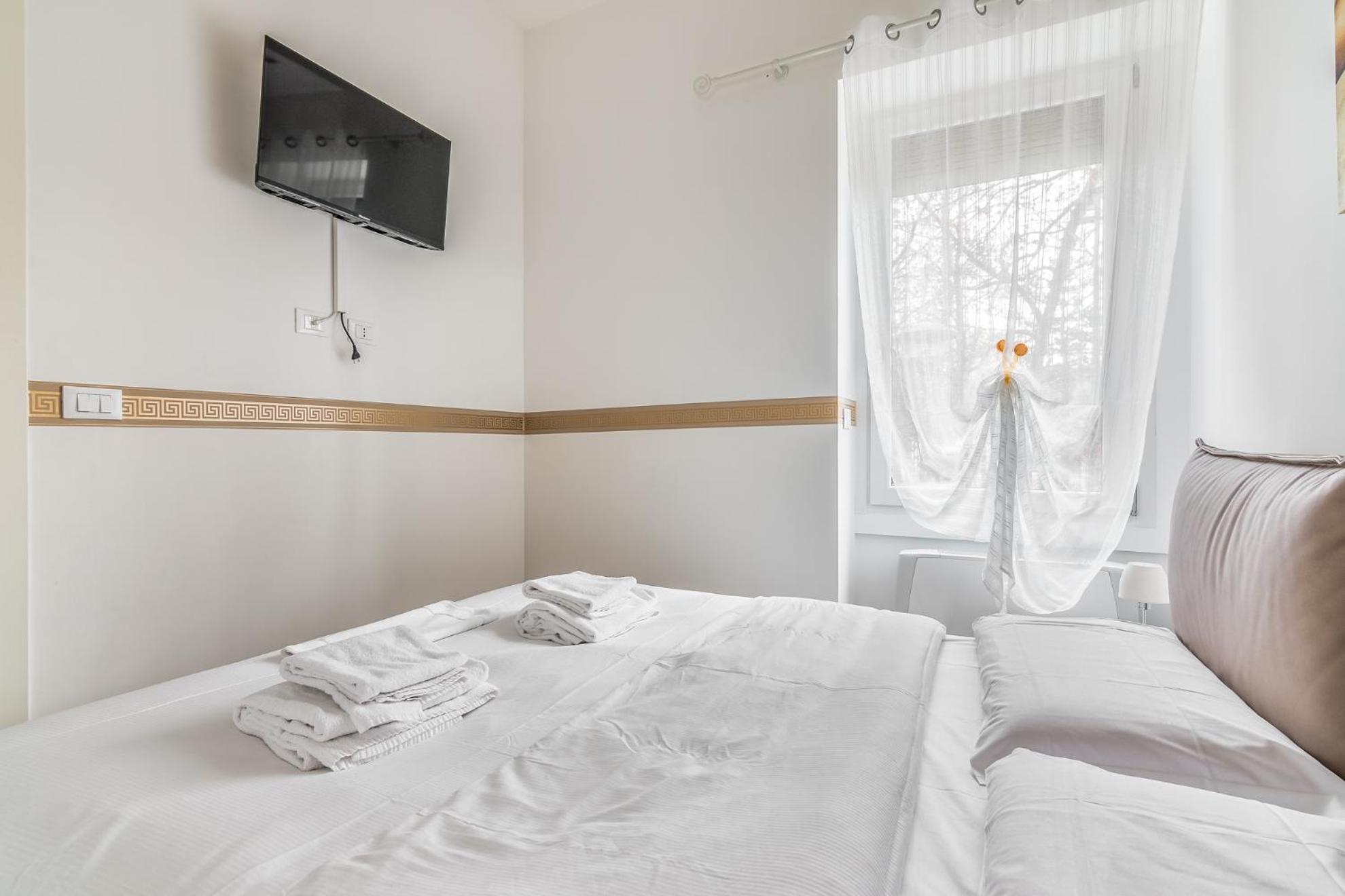 Milano Vetra-Parco Delle Basiliche 2 Pax- Wifi- Banfi Apartment Bagian luar foto